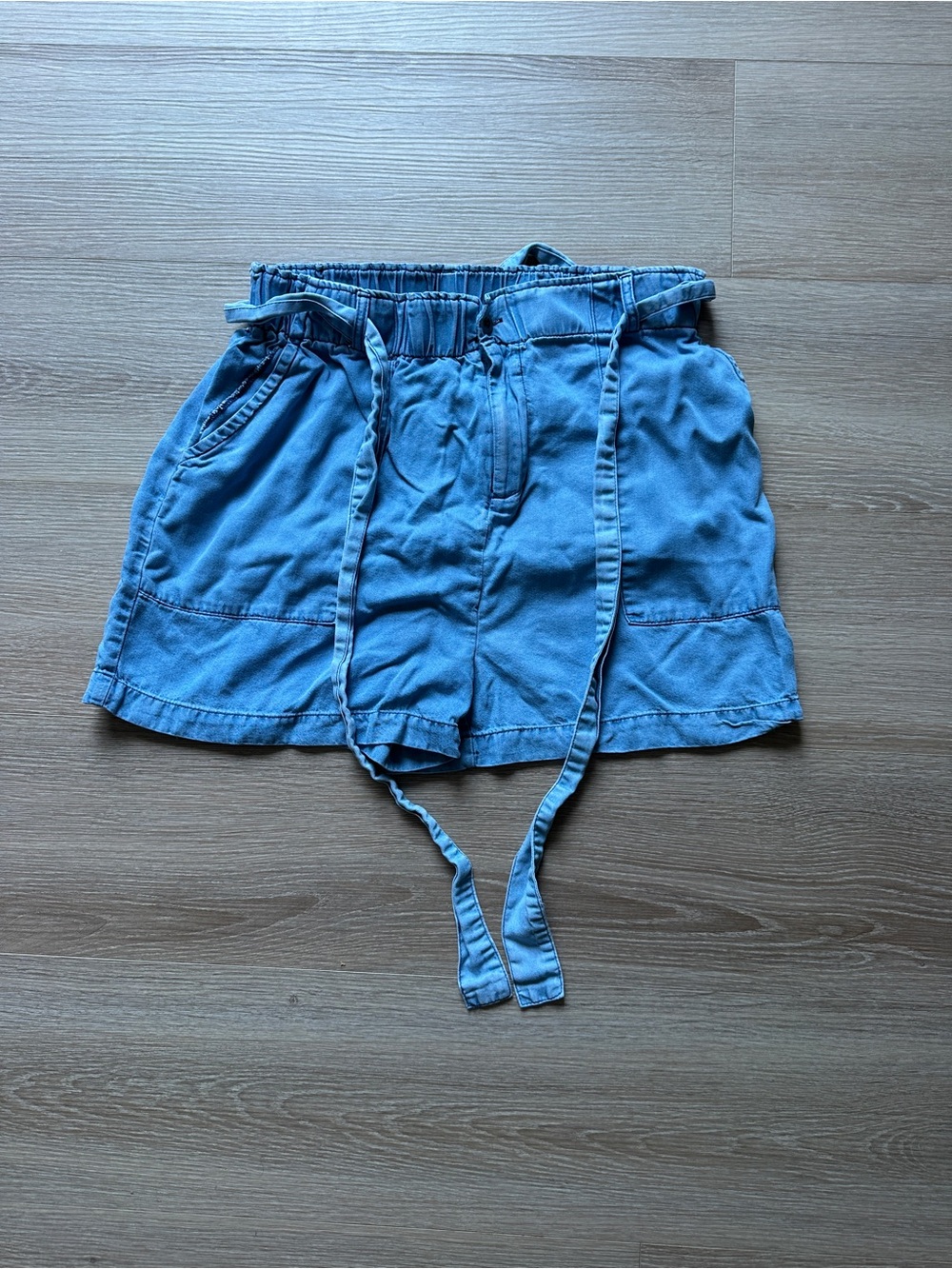En Creme Light Blue High-Waist Paperbag Shorts with Tie Belt